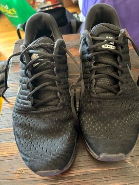 Nike Men’s Black Athletic Running Shoes